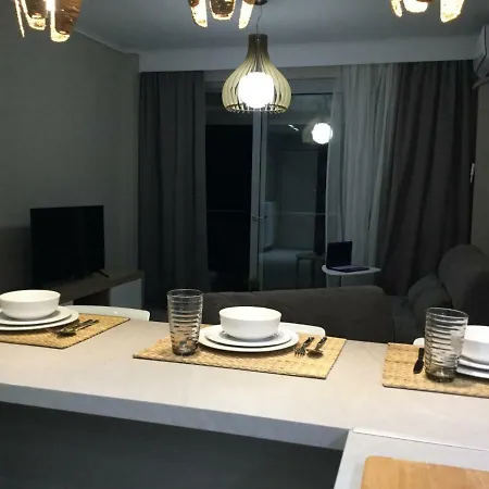 F & B Summer Collection - - דירה
